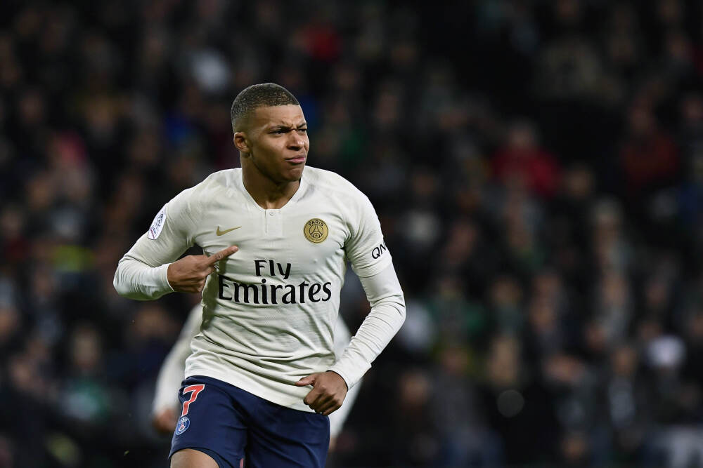 吉马良斯被患病儿童感动：我们来让孩子们开心，他们还送我们礼物